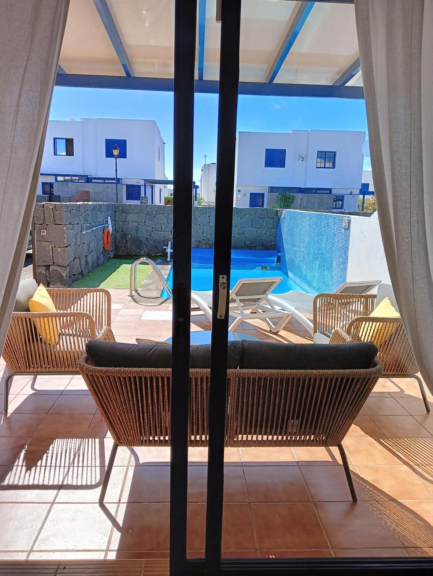 Villa Optimist Rubicon Piscina Climatizable, Frente Al Mar Playa Blanca  Exterior photo